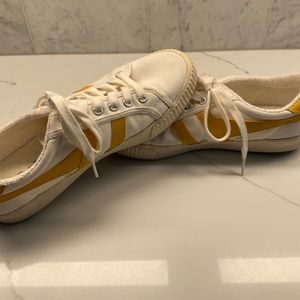 Gola Canvas Sneakers Sz. 9